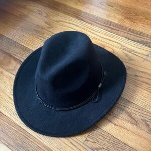 BLACK COWBOY HAT!!